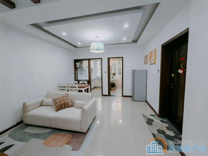 景和家园西区 1楼66平杂物间72.8万