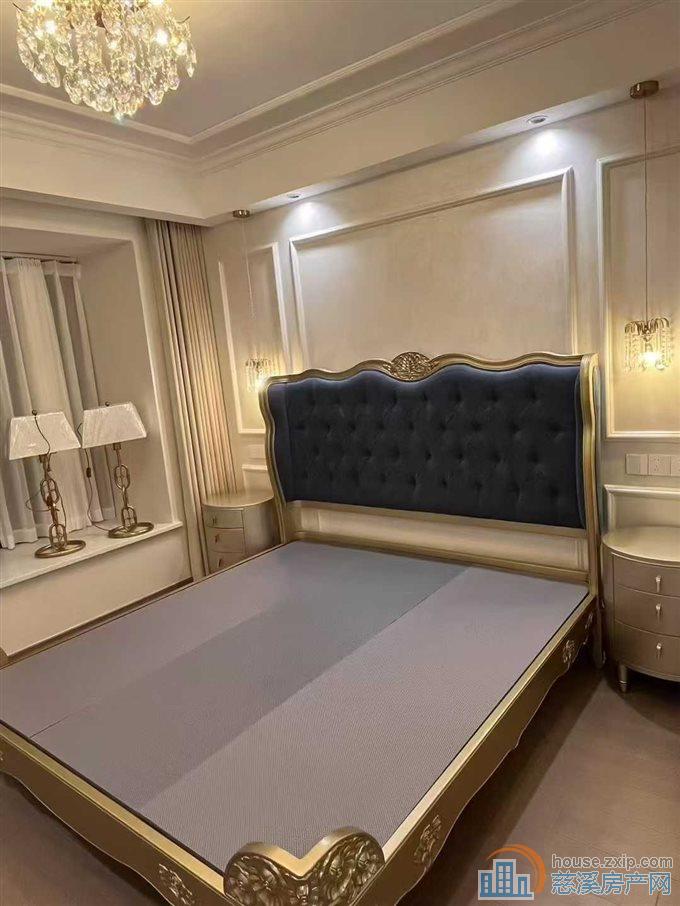 蔚蓝云图电梯洋房95平方法式豪华装修直接