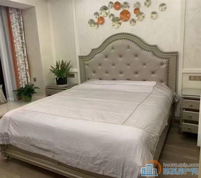 阳光城好楼层边套144平带双车位精装