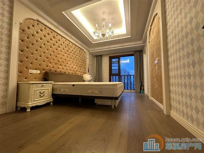 绿城玫瑰园 275平 550万 豪装