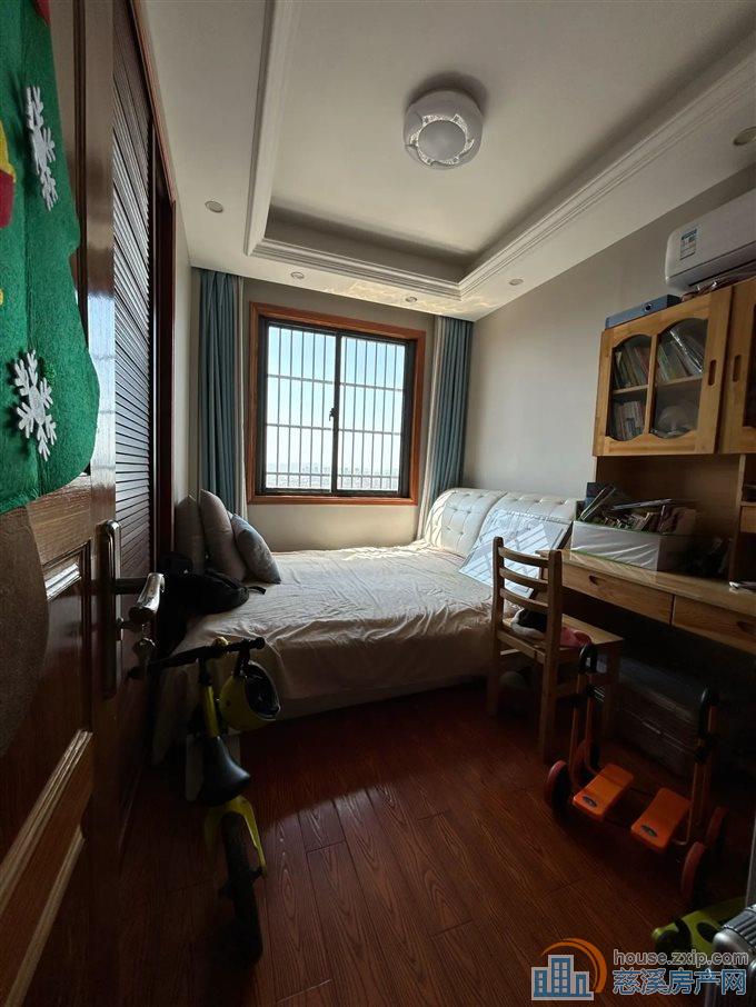 双和家苑87平132万带车位拎包入住
