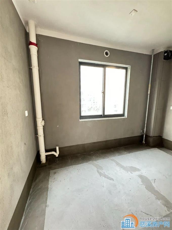 阅江府，文锦电梯洋房，带车位278万中间