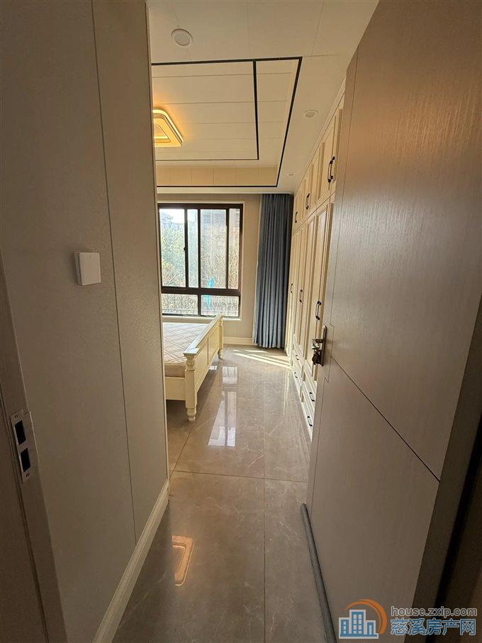 星光家园二期86平精装108万带地暖