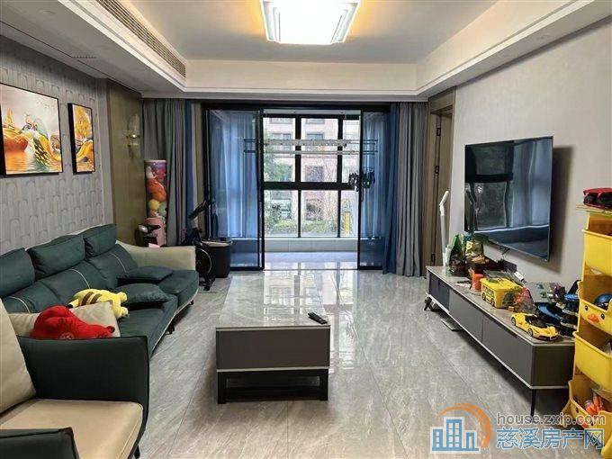 祥生望玥府洋房127平3房1书房精装