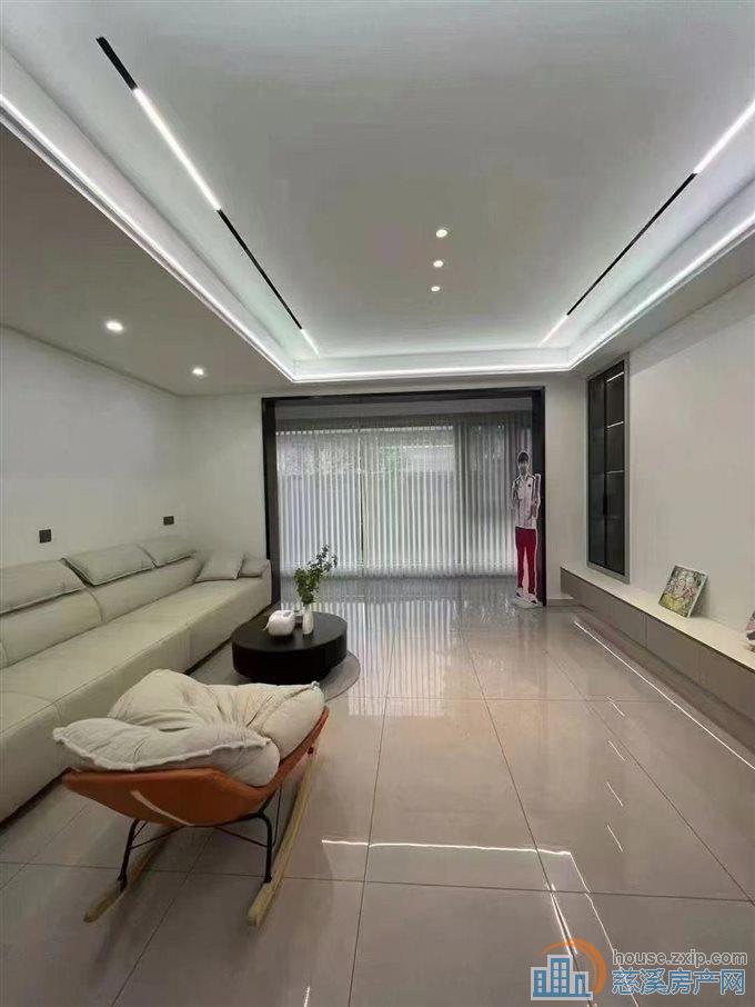 誉林府110平一楼精装3室2厅2卫