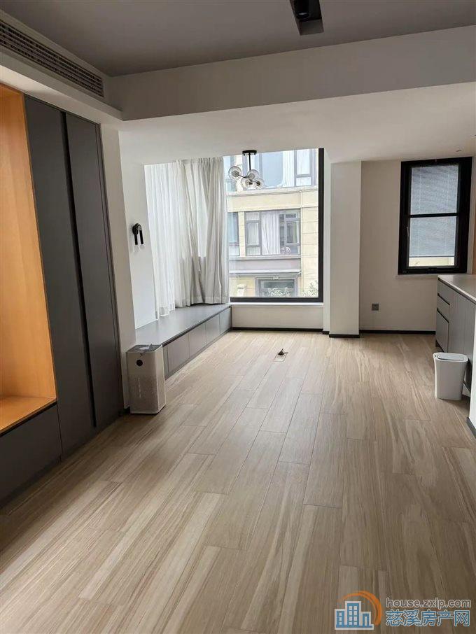 复地御溪雅苑边套别墅精装两个车位680万