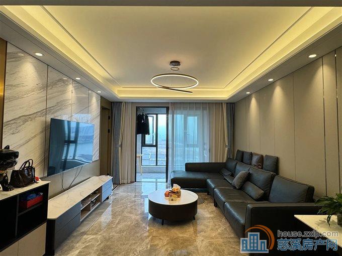 中海湖心半岛 可看到湖 125平 305