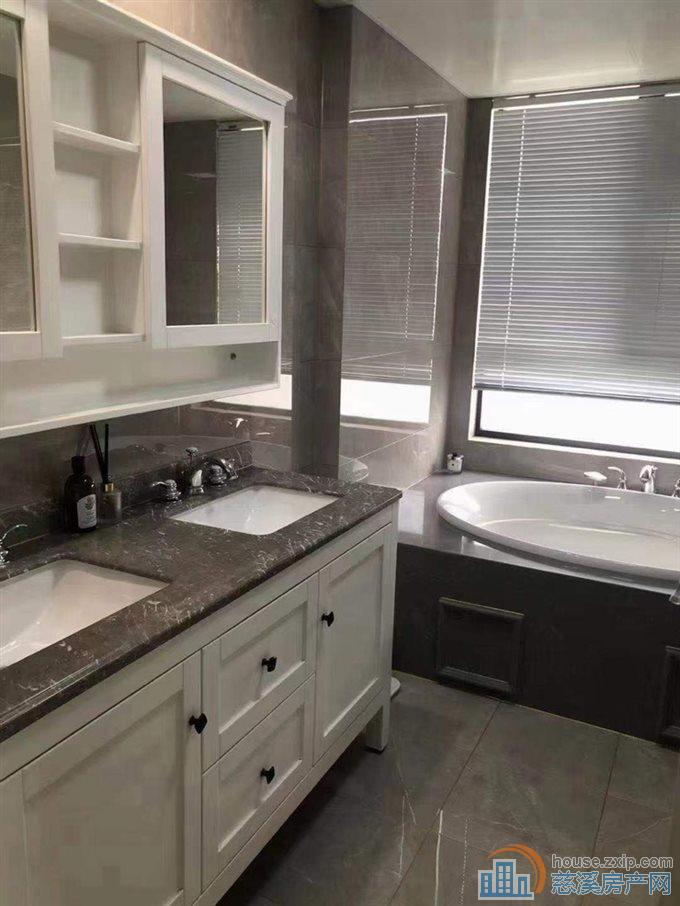 华润凯旋门221平精装满五唯一412万