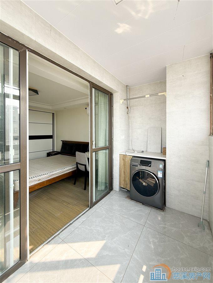 星光家园二期 精装洋房 拎包入住送车位