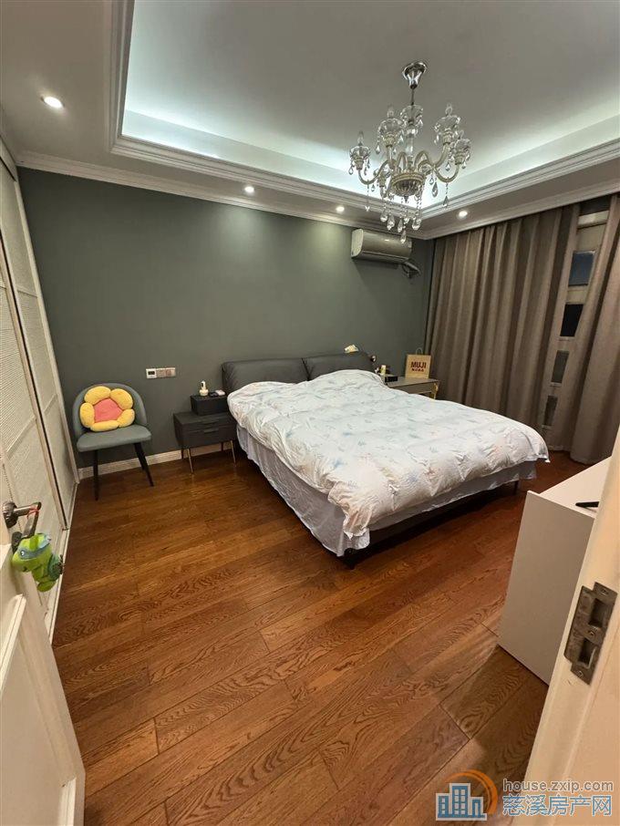 玲珑小区 低楼层 东边套 豪装自住