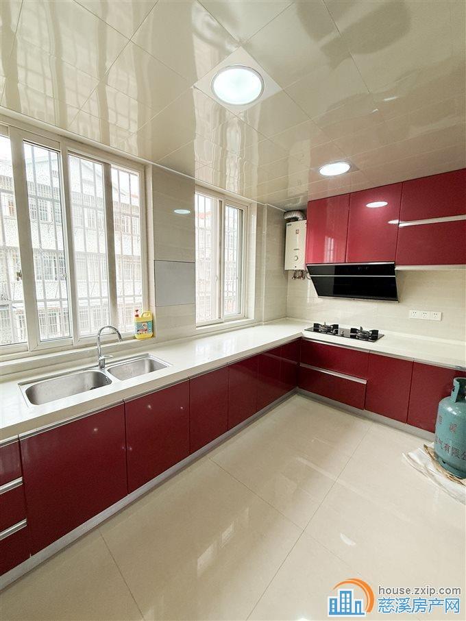 急三北公寓157平145万送朝南大车库