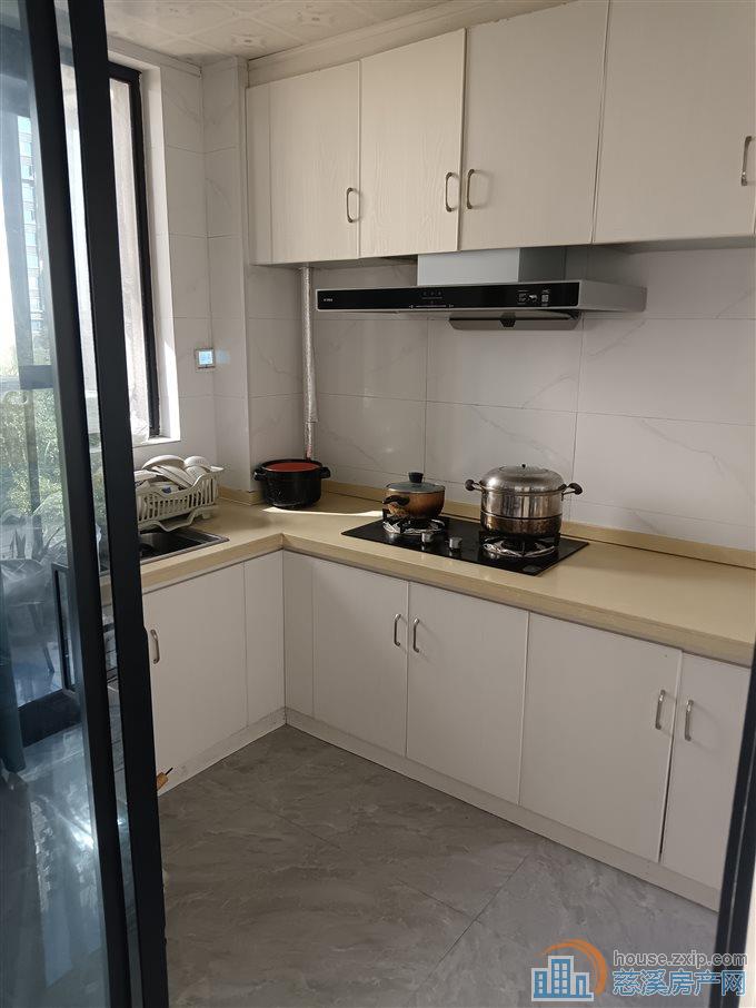 天誉华府143平多套精装238万265万