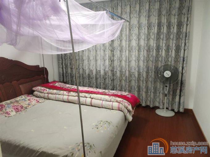 出租园丁新村2楼2室拎包入住2300元