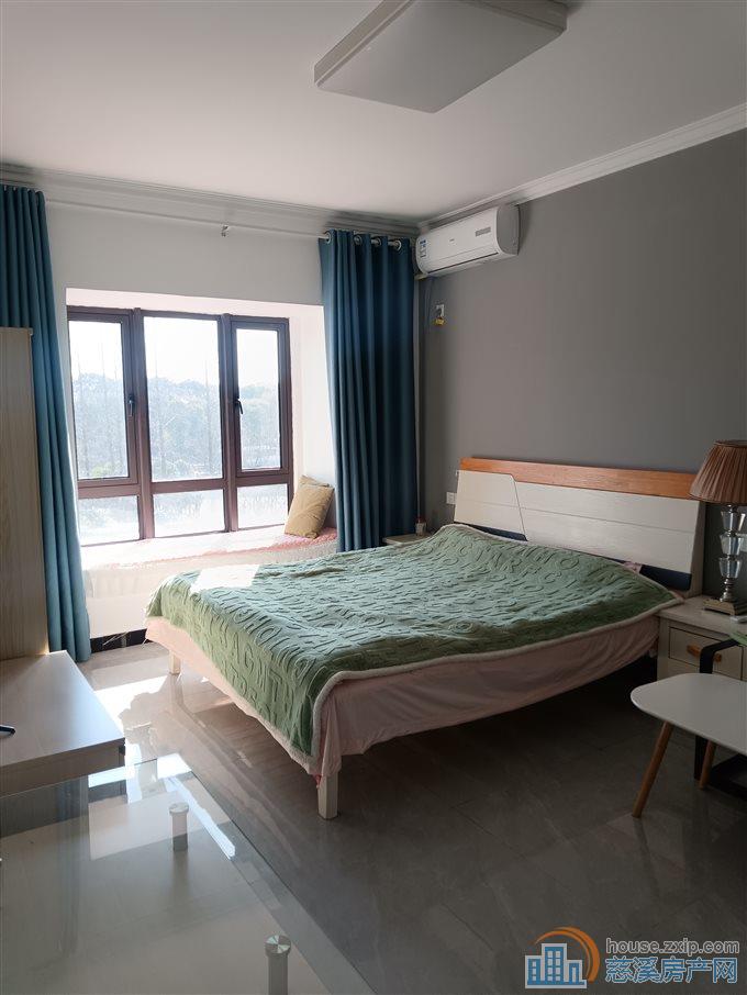 天誉华府143平多套精装238万265万