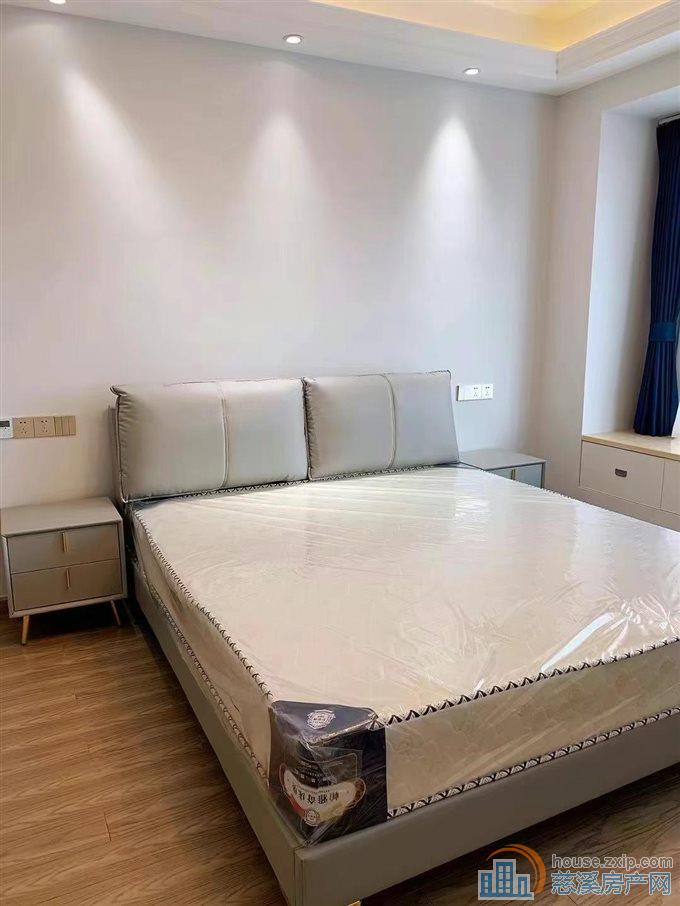 阳光城一期126平方3室2厅2卫1厨