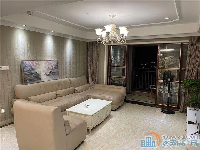 白金湾 精装136平149万有车位