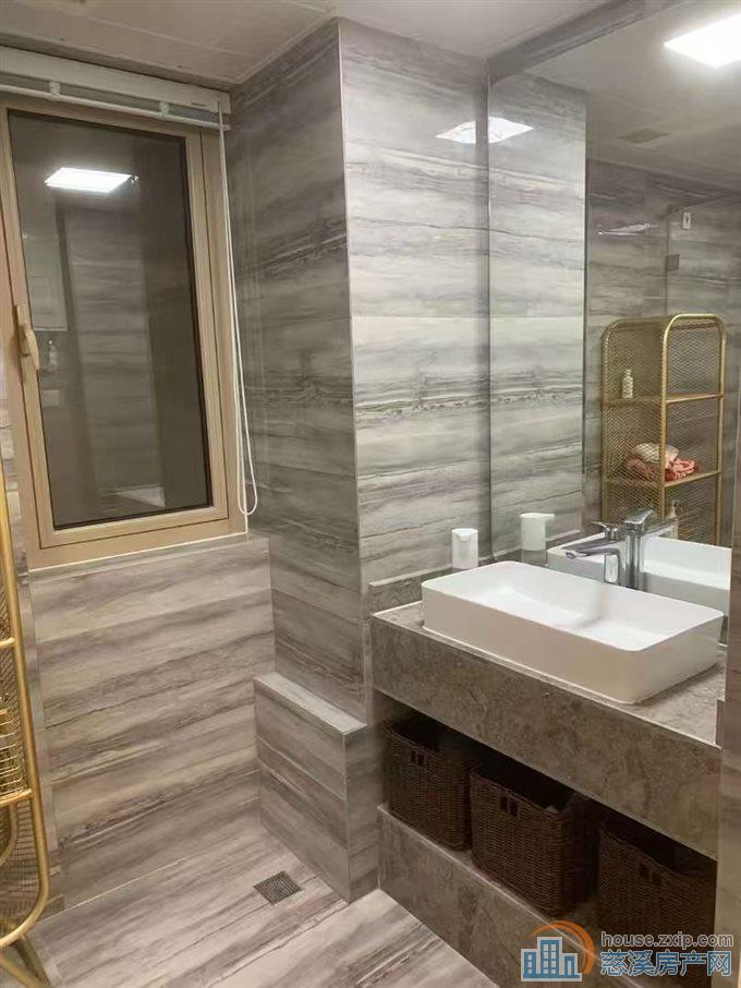 出售太子湾豪华装修满2