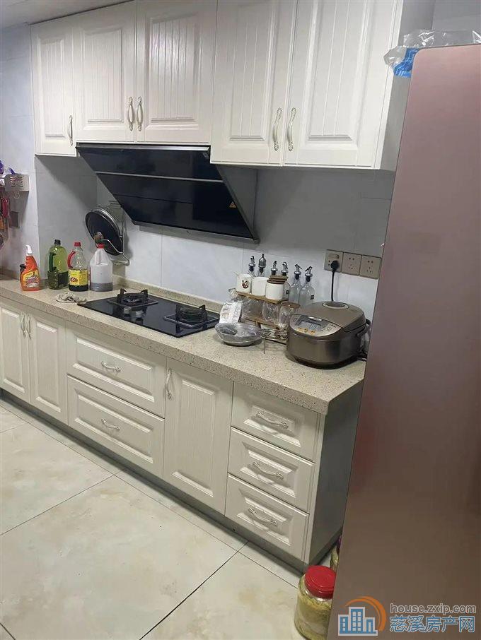 时代华都 精装修 带车位 三小无在读