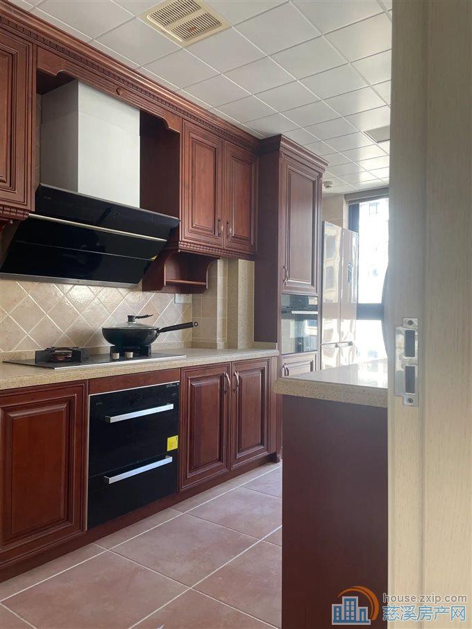 特价 祥生祥园 带一个母子车位精装修