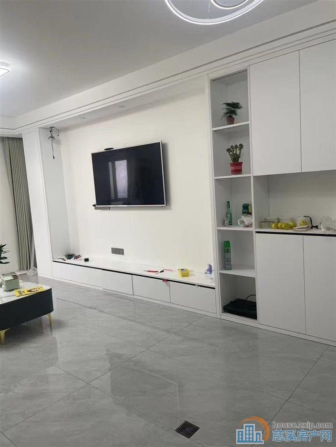 天铂佳苑110平特价108万精装好楼层