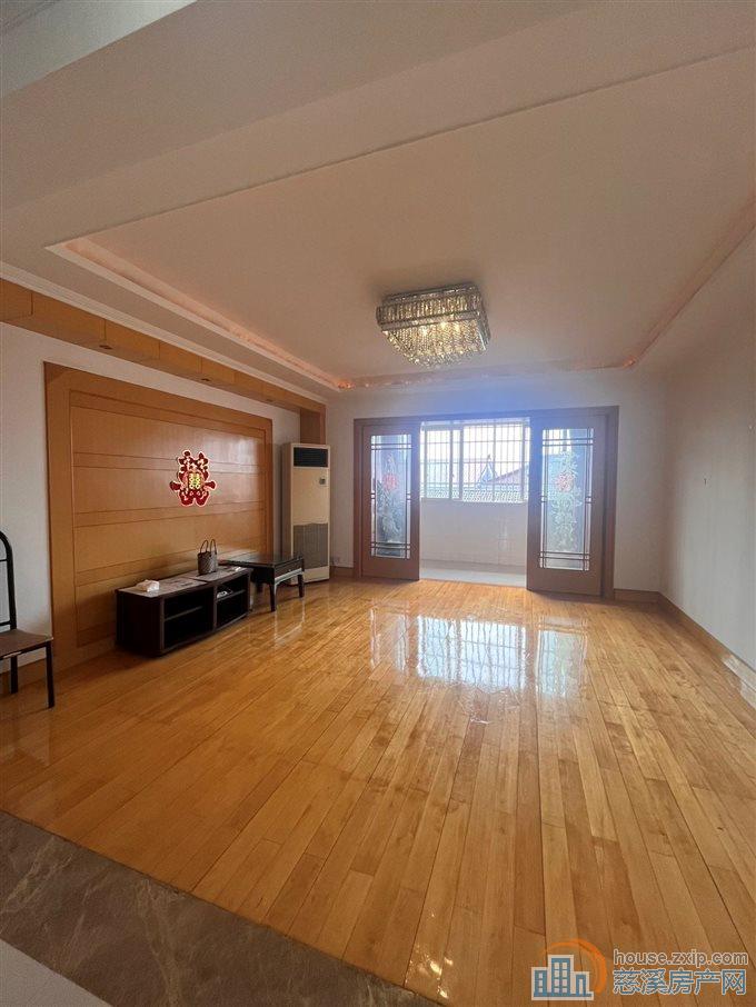 三北公寓157平方145万带车位