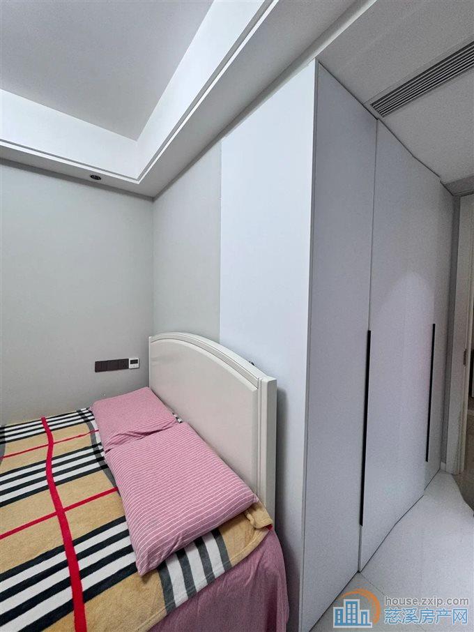 蔚蓝云图花苑85平119.8万精装修