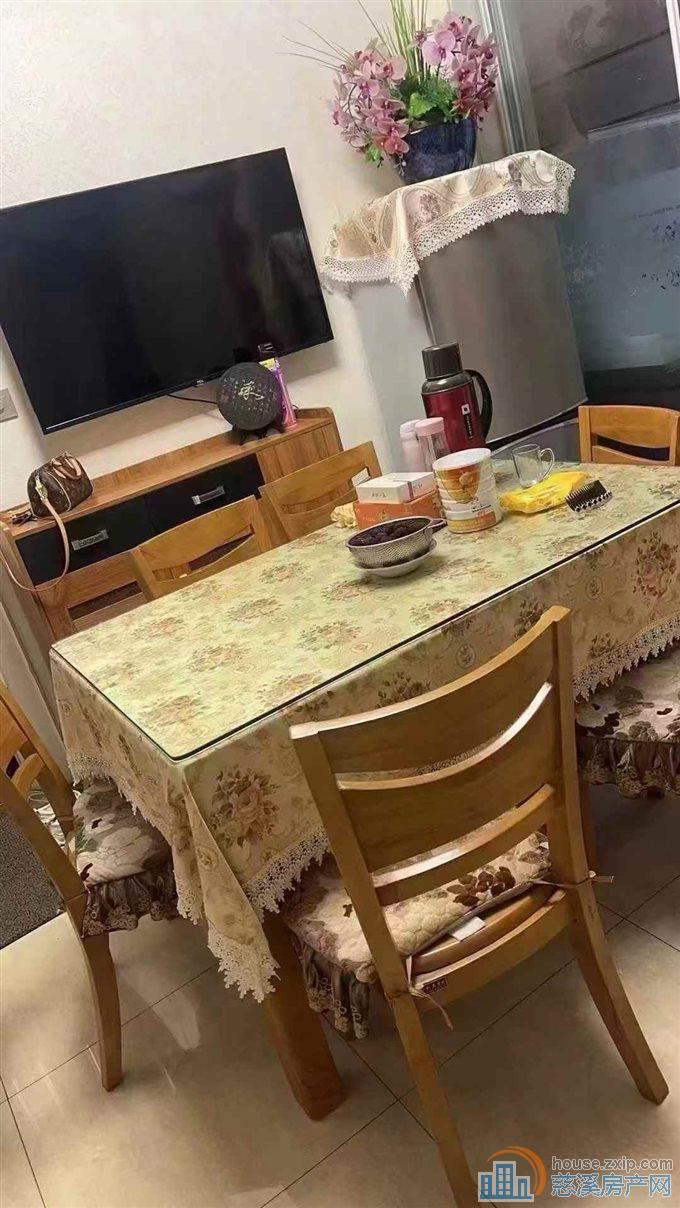 金山东区3楼72平80.8万一口价