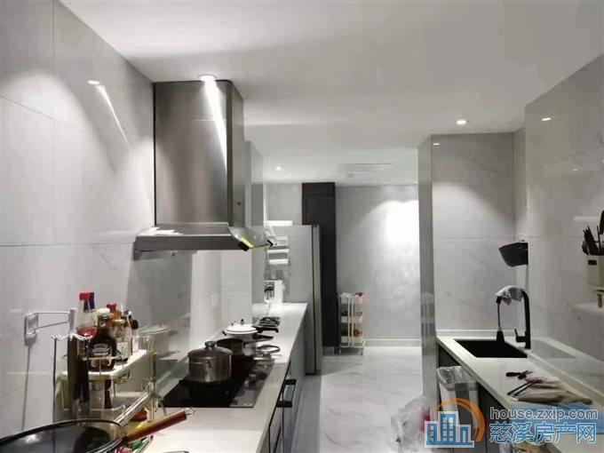 伊顿花苑207平精装228万毛坯你