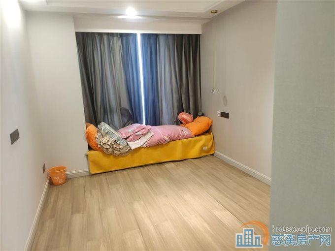 恒厚阳光城二期144平婚装265万