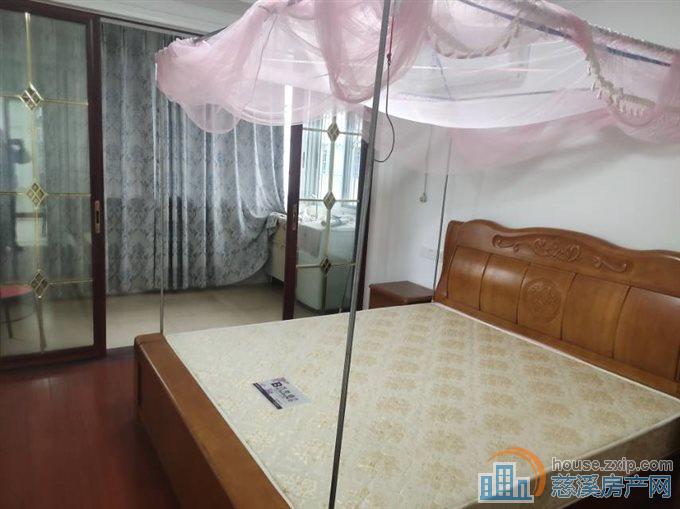 出租园丁新村2楼2室拎包入住2300元