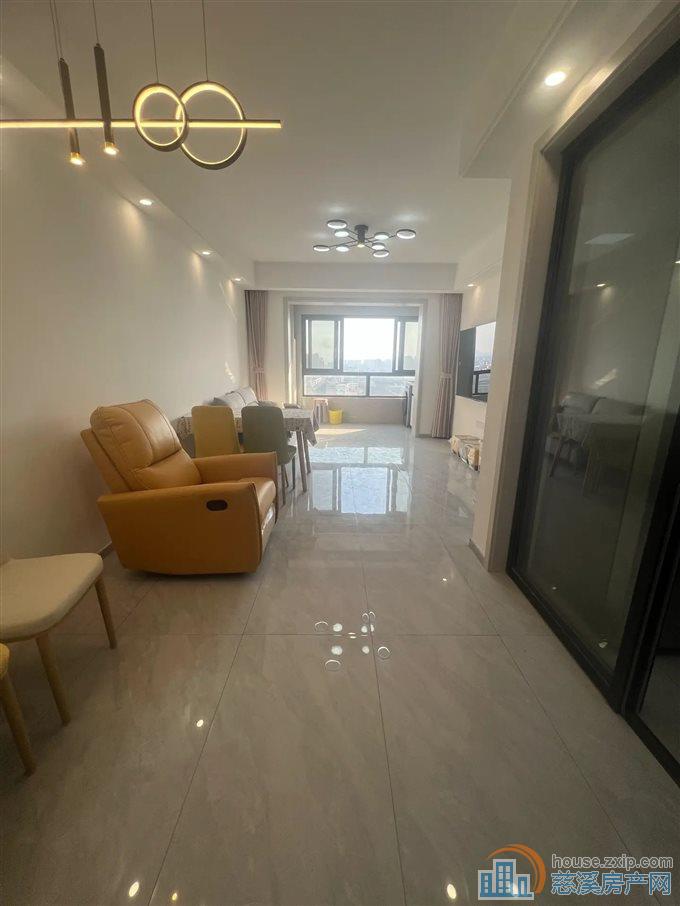 誉林府96平215万实验上林书包