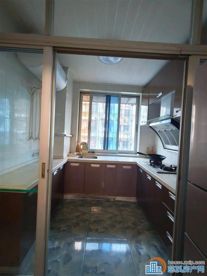 名仕园 中等装修 黄金楼层 阳光无在读