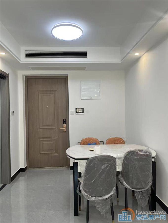 誉林府楼层96平方三室全新精装可读书