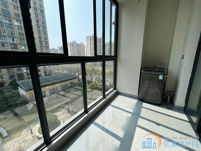 明月佳苑90平116.8带车位杂物间