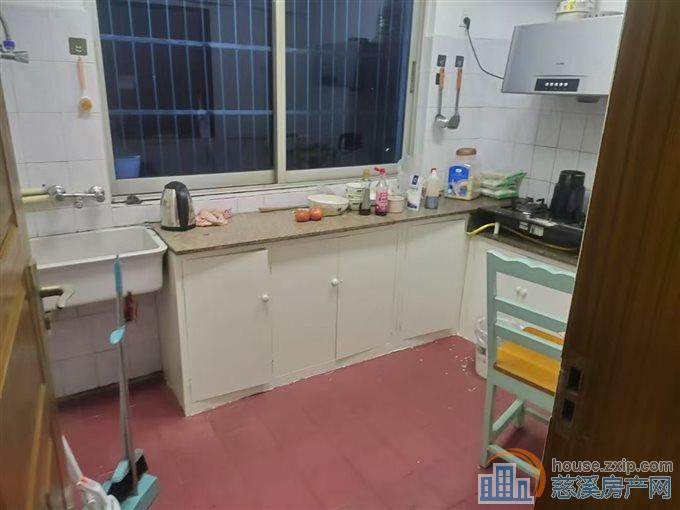 出租园丁新村4楼2室独家委托