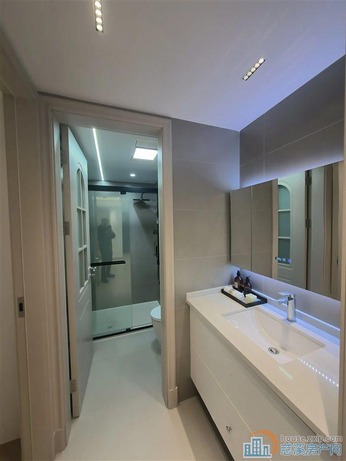 蔚蓝云图85平精装119.8万拎包入住