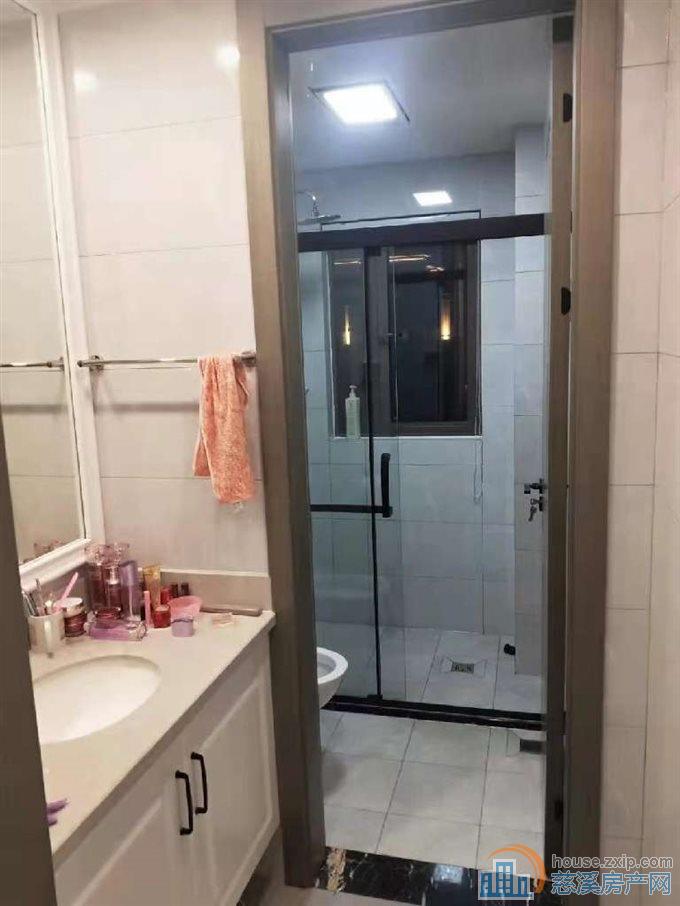 悦华府140平精装满五唯一256万