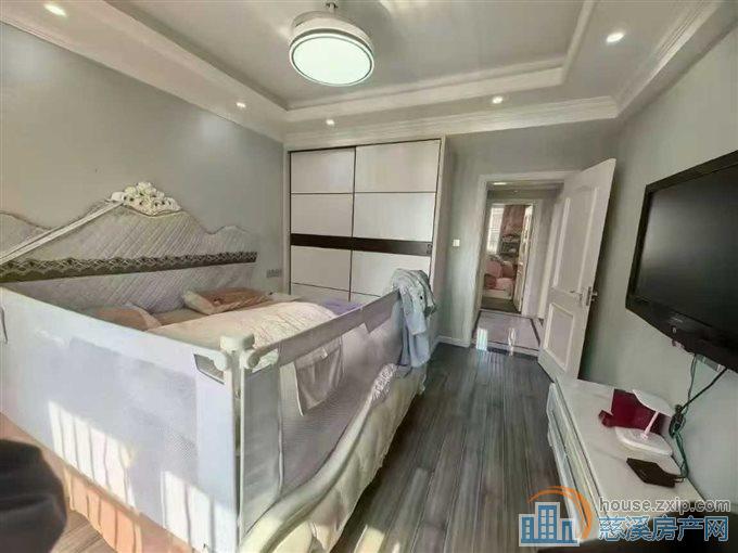 星光家园二期电梯洋房85平98万