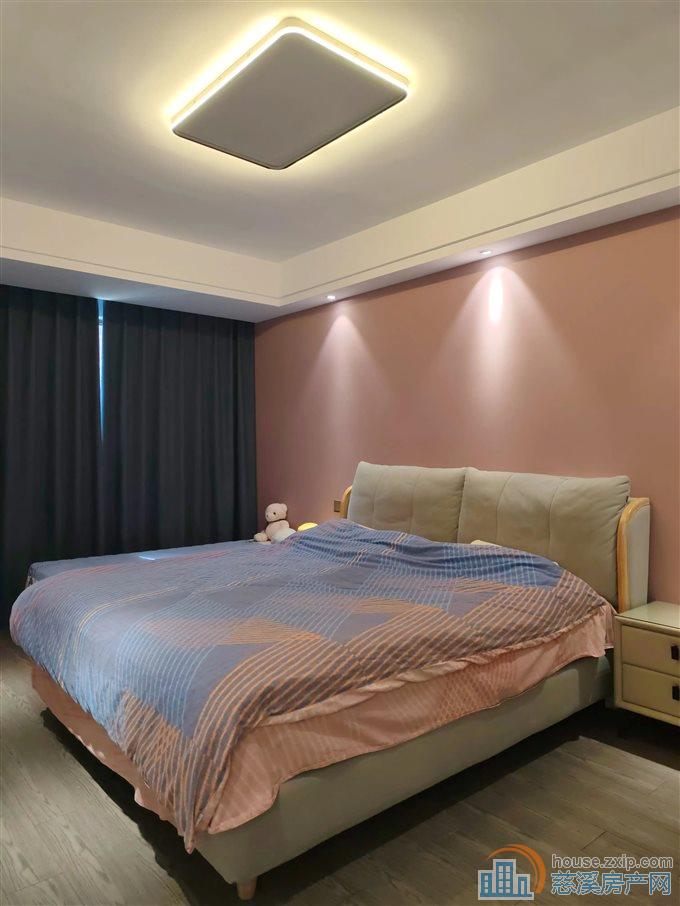 保利银杏小镇88平132万精装