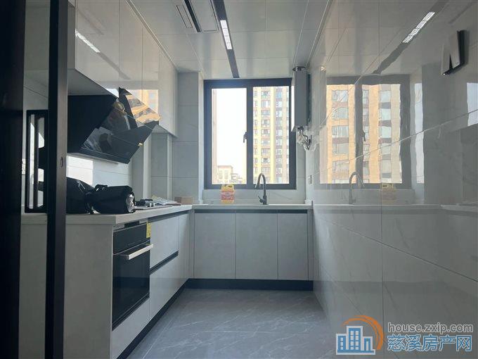 复地御溪雅苑 婚装127平方170万