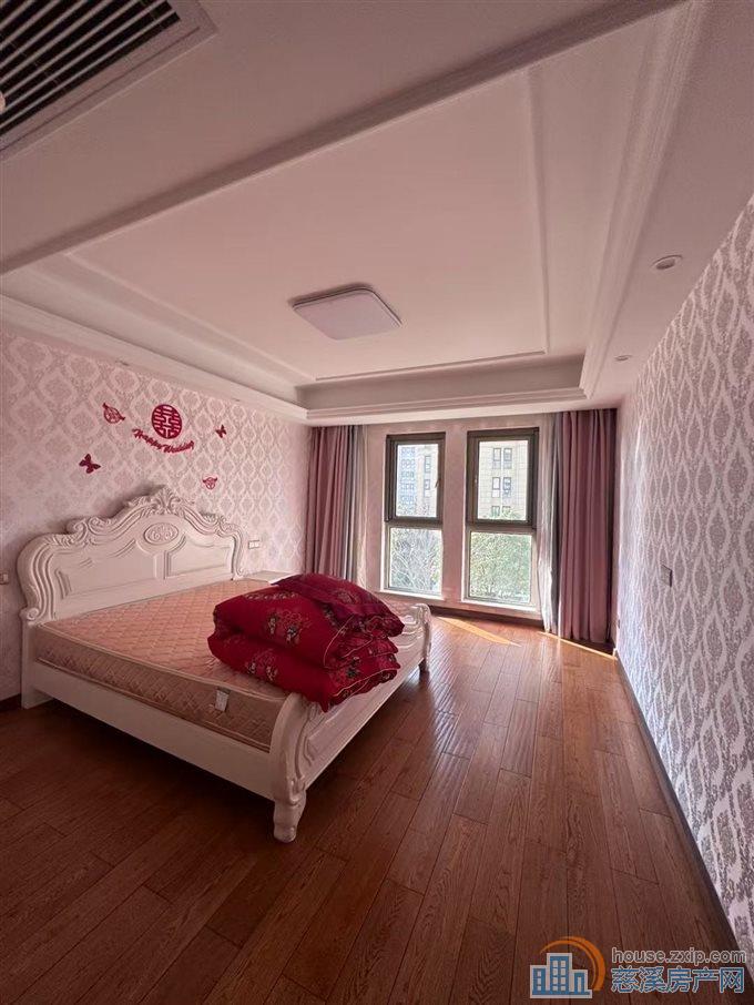 太子湾160平方朝南三间直接