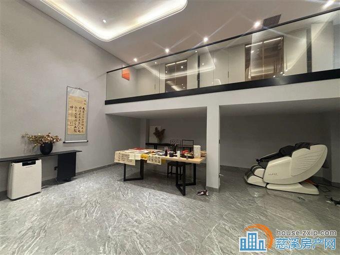 江南大院四层叠墅，下叠豪华装修，带双车位