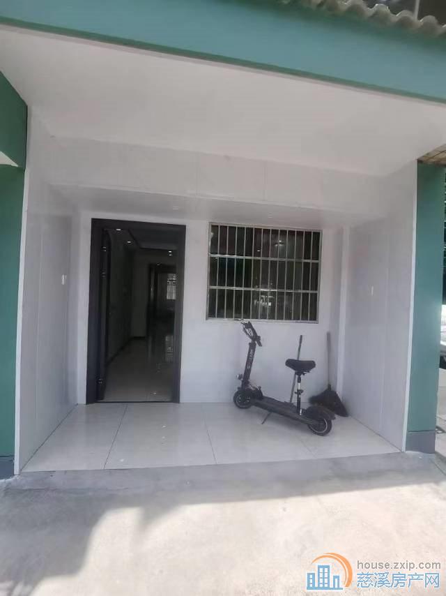 金东南苑一楼精装两室一厅