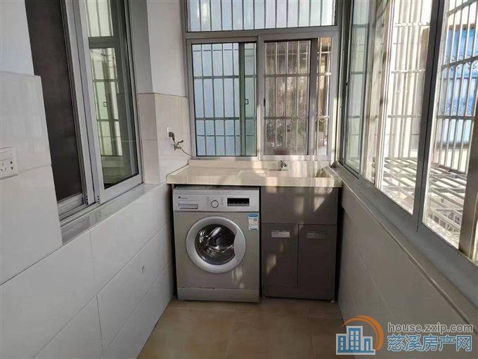 城东新村64平112万4楼精装可读书