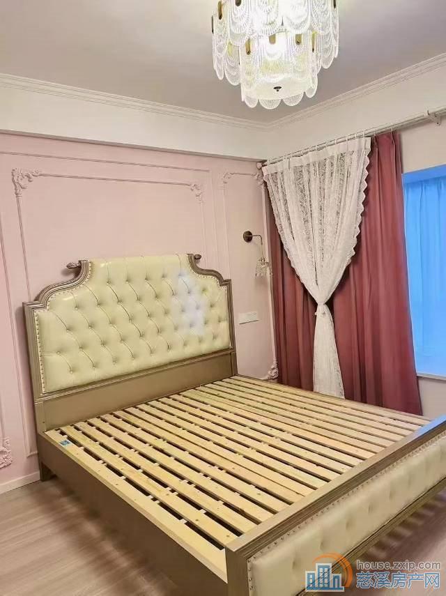 月桂府106平三房好楼层车位128万