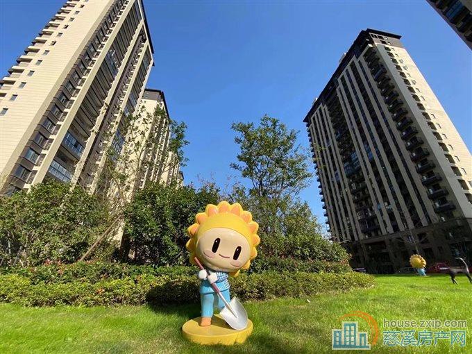 特价：阳光城翡丽湾 120平东边套