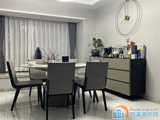 华润凯旋门 豪装未住过221平方418万