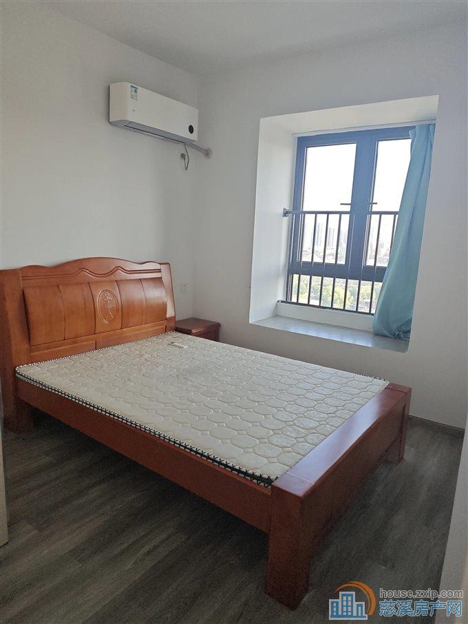 溪悦江南大院 简装2房120平183万