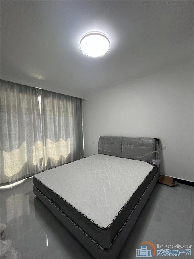 誉林府楼层96平方三室全新精装可读书