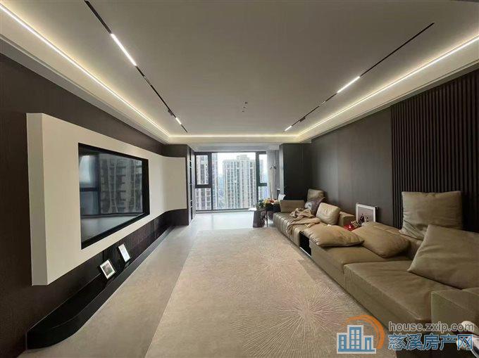 江景园197平带车位2年到精装好楼层